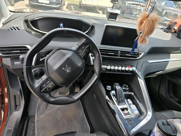 Peugeot 3008 II с пробегом 2017 года, цена 1 599 000 рублей, 156573 км, внедорожник, Автокод Объявления