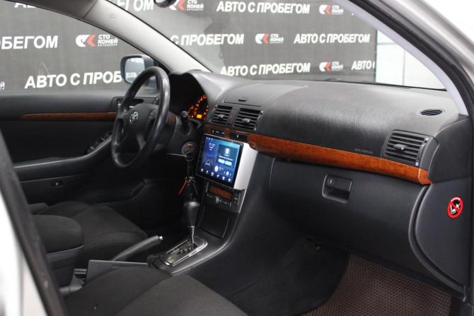 Toyota Avensis II Рестайлинг с пробегом 2008 года, цена 976 000 рублей, 213000 км, седан, Автокод Объявления