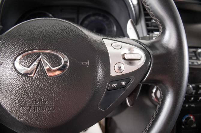 Infiniti FX II (S51) Рестайлинг с пробегом 2012 года, цена 1 949 000 рублей, 246000 км, внедорожник, Автокод Объявления