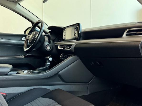 Kia K5 III с пробегом 2021 года, цена 2 280 000 рублей, 85000 км, седан, Автокод Объявления