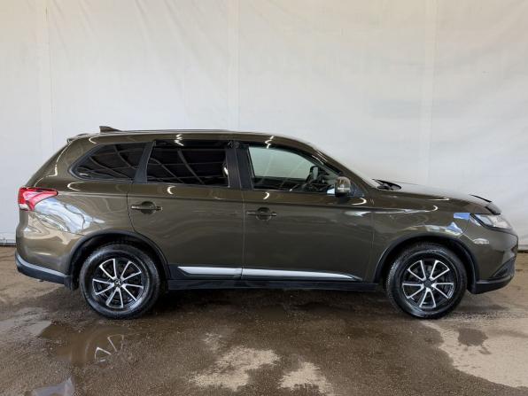 Mitsubishi Outlander III Рестайлинг 3 с пробегом 2018 года, цена 1 880 000 рублей, 97709 км, внедорожник, Автокод Объявления