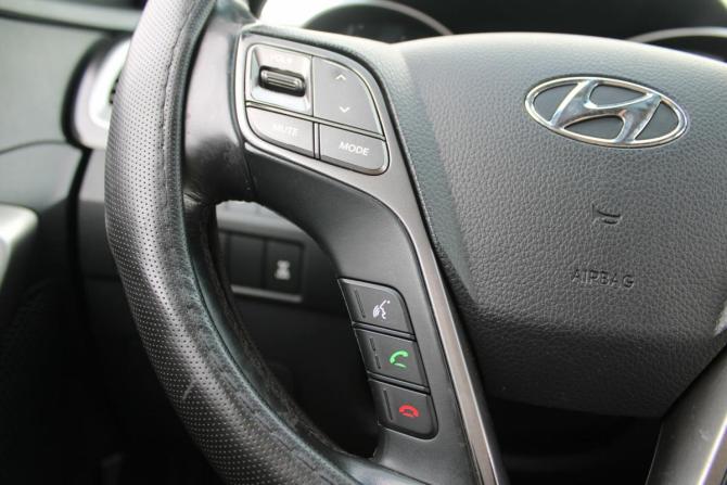Hyundai Santa Fe III Рестайлинг с пробегом 2015 года, цена 1 950 000 рублей, 152000 км, внедорожник, Автокод Объявления