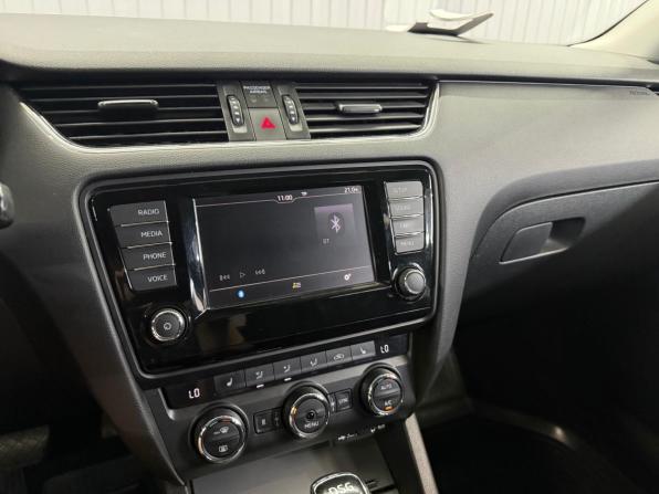 Skoda Octavia III (A7) с пробегом 2015 года, цена 1 597 000 рублей, 105821 км, лифтбек, Автокод Объявления