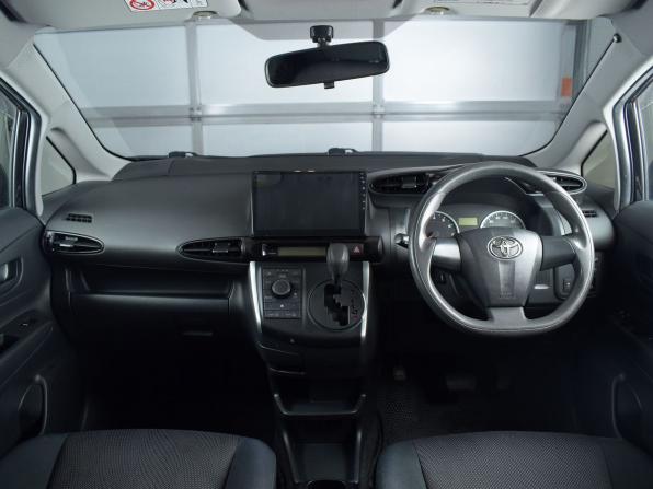 Toyota Wish II Рестайлинг с пробегом 2015 года, цена 1 499 999 рублей, 123873 км, минивэн, Автокод Объявления
