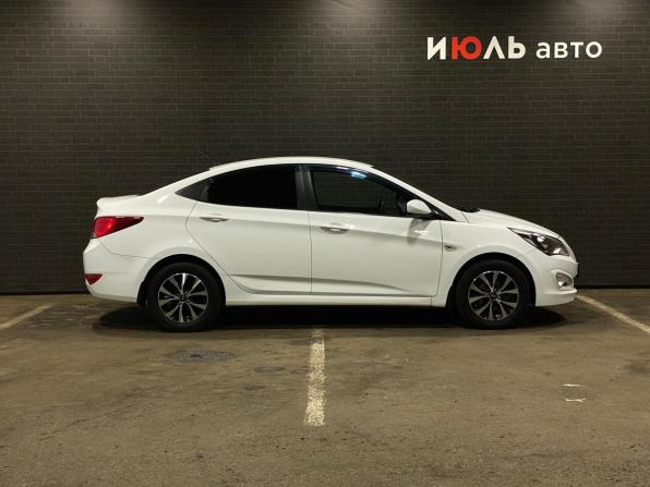 Hyundai Solaris I Рестайлинг с пробегом 2016 года, цена 989 000 рублей, 136963 км, седан, Автокод Объявления