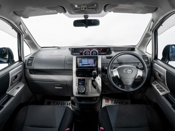 Toyota Noah II (R70) с пробегом 2007 года, цена 1 350 500 рублей, 199385 км, минивэн, Автокод Объявления