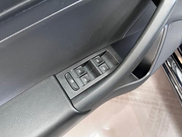 Skoda Rapid II с пробегом 2021 года, цена 1 850 000 рублей, 31876 км, лифтбек, Автокод Объявления
