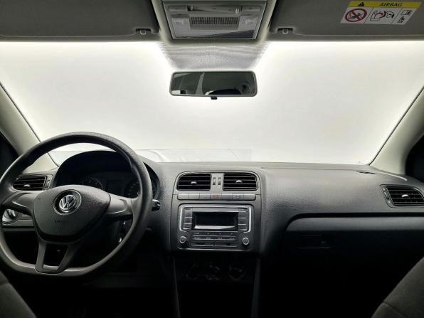 Volkswagen Polo V Рестайлинг с пробегом 2019 года, цена 1 000 000 рублей, 92197 км, седан, Автокод Объявления