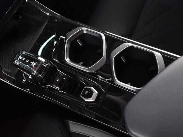 Geely Atlas II с пробегом 2023 года, цена 2 749 999 рублей, 50212 км, внедорожник, Автокод Объявления