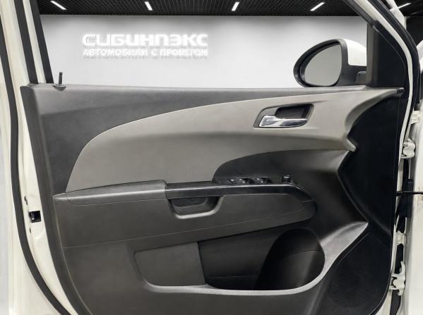 Chevrolet Aveo II с пробегом 2014 года, цена 689 000 рублей, 114000 км, седан, Автокод Объявления