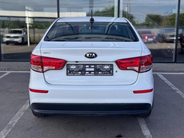 Kia Rio III Рестайлинг с пробегом 2017 года, цена 850 000 рублей, 139000 км, седан, Автокод Объявления
