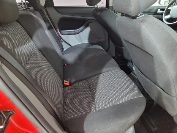Ford Focus II Рестайлинг с пробегом 2011 года, цена 570 000 рублей, 220904 км, универсал, Автокод Объявления