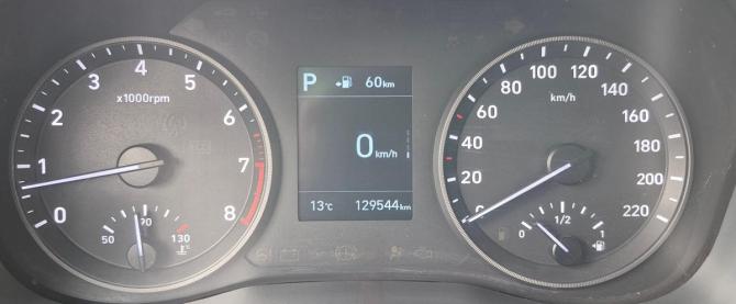 Hyundai Solaris II с пробегом 2017 года, цена 1 240 000 рублей, 129000 км, седан, Автокод Объявления