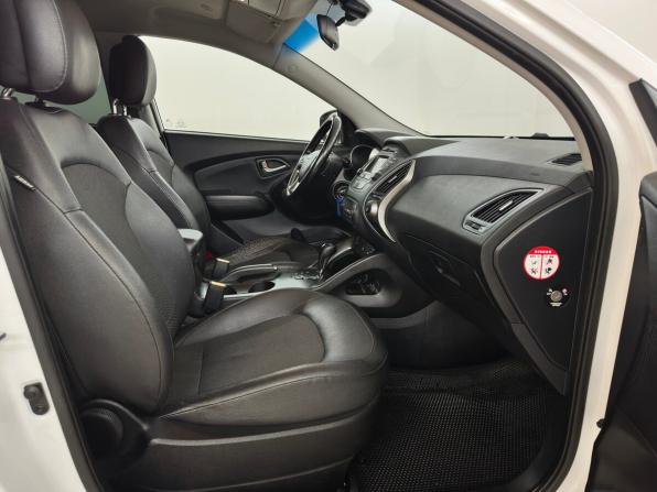 Hyundai ix35 I Рестайлинг с пробегом 2015 года, цена 1 165 000 рублей, 204340 км, внедорожник, Автокод Объявления