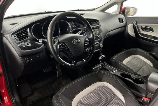 Kia Ceed II с пробегом 2014 года, цена 1 120 000 рублей, 181002 км, универсал, Автокод Объявления