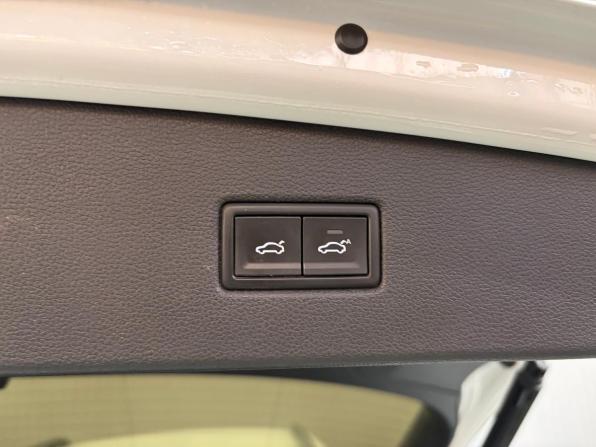 Volkswagen Tiguan II с пробегом 2019 года, цена 2 297 000 рублей, 113293 км, внедорожник, Автокод Объявления
