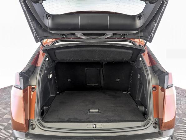 Peugeot 3008 II с пробегом 2017 года, цена 1 650 000 рублей, 100354 км, внедорожник, Автокод Объявления