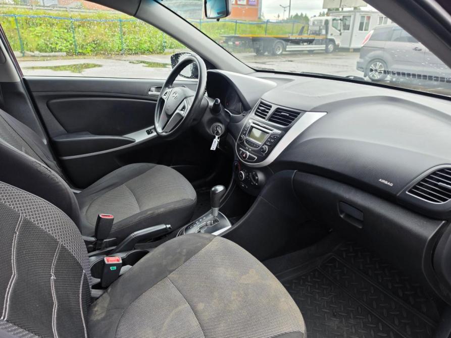 Hyundai Solaris I Москва  - изображение 12