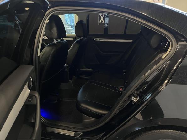 Skoda Octavia III (A7) с пробегом 2013 года, цена 880 000 рублей, 350915 км, лифтбек, Автокод Объявления