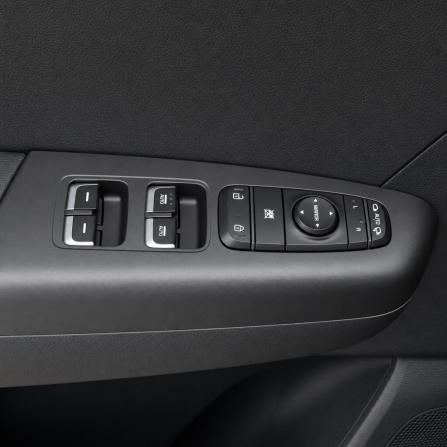 Kia Sportage IV Рестайлинг с пробегом 2018 года, цена 2 050 000 рублей, 68650 км, внедорожник, Автокод Объявления