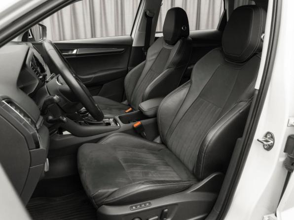 Skoda Karoq I с пробегом 2021 года, цена 2 840 000 рублей, 58565 км, внедорожник, Автокод Объявления