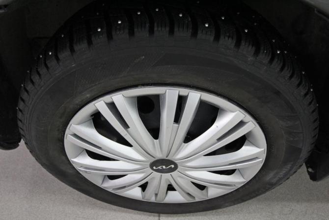 Kia Carens I (RS) Рестайлинг с пробегом 2006 года, цена 700 000 рублей, 159000 км, минивэн, Автокод Объявления