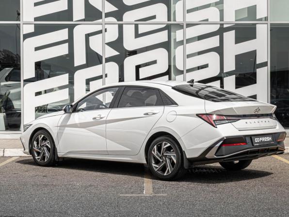 Hyundai Elantra VII (CN7) Рестайлинг с пробегом 2024 года, цена 2 245 000 рублей, 23070 км, седан, Автокод Объявления