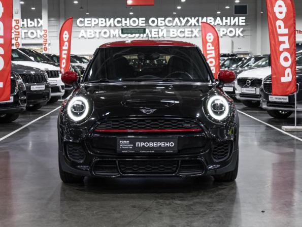 Mini Hatch III (F55/F56) Рестайлинг с пробегом 2019 года, цена 2 799 000 рублей, 54711 км, хэтчбек, Автокод Объявления