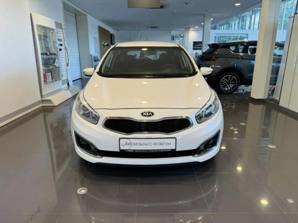 Kia Ceed II Рестайлинг с пробегом 2015 года, цена 1 180 000 рублей, 121702 км, хэтчбек, Автокод Объявления