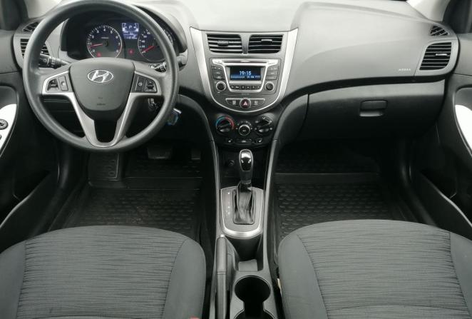 Hyundai Solaris I Рестайлинг с пробегом 2015 года, цена 980 000 рублей, 112000 км, хэтчбек, Автокод Объявления