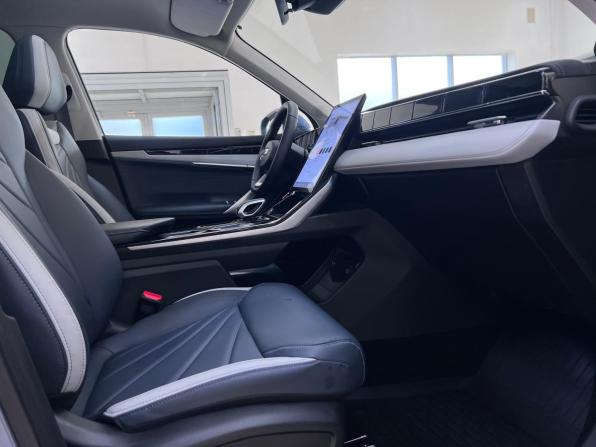 Geely Atlas II с пробегом 2025 года, цена 3 200 000 рублей, 12837 км, внедорожник, Автокод Объявления