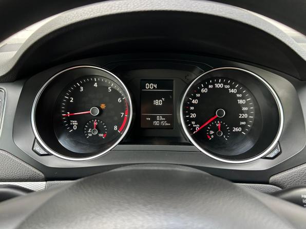 Volkswagen Jetta VI Рестайлинг с пробегом 2015 года, цена 1 090 000 рублей, 190150 км, седан, Автокод Объявления