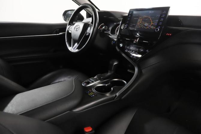 Toyota Camry VIII (XV70) Рестайлинг с пробегом 2021 года, цена 3 089 000 рублей, 137868 км, седан, Автокод Объявления