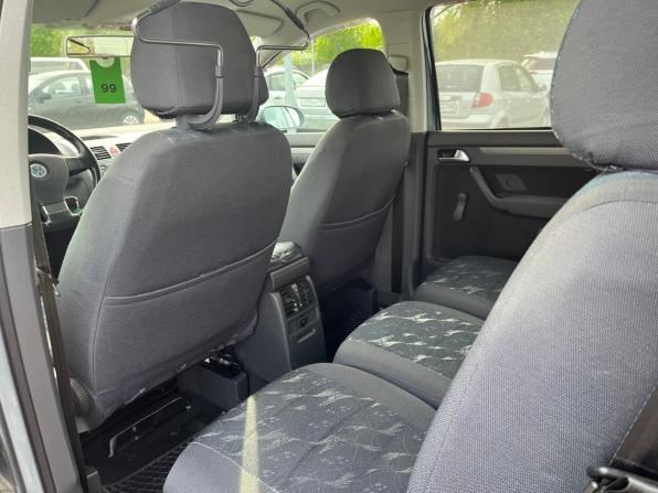 Volkswagen Touran I Рестайлинг с пробегом 2008 года, цена 830 000 рублей, 176000 км, минивэн, Автокод Объявления
