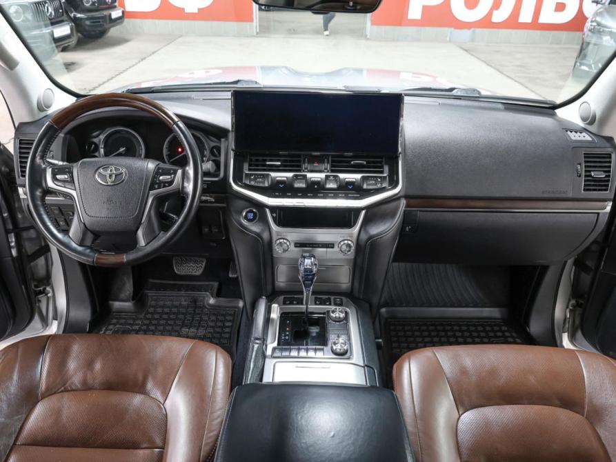 Toyota Land Cruiser 200 Series Рестайлинг 2 Москва  - изображение 14