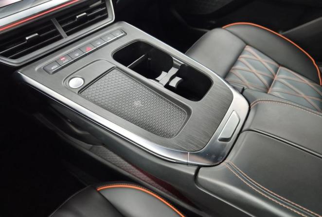 Haval F7 I Рестайлинг с пробегом 2024 года, цена 2 719 000 рублей, 31581 км, внедорожник, Автокод Объявления