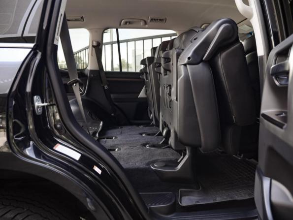 Toyota Land Cruiser 200 Series Рестайлинг 2 с пробегом 2016 года, цена 5 899 000 рублей, 114168 км, внедорожник, Автокод Объявления