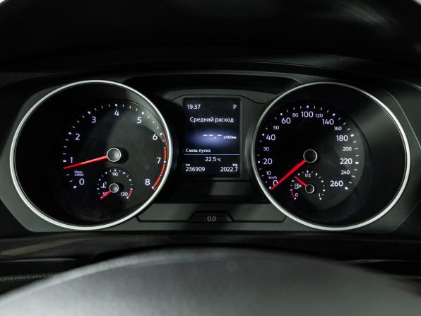 Volkswagen Tiguan II с пробегом 2017 года, цена 1 549 585 рублей, 236905 км, внедорожник, Автокод Объявления