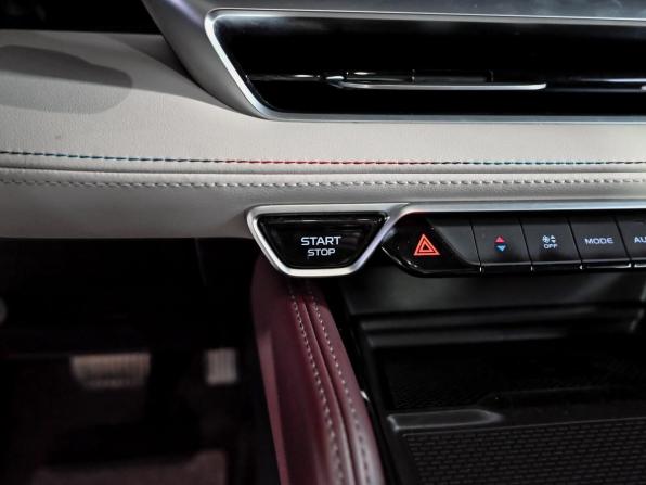 Geely Monjaro I с пробегом 2023 года, цена 3 450 000 рублей, 46709 км, внедорожник, Автокод Объявления