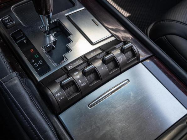 Lexus LX III с пробегом 2010 года, цена 4 180 000 рублей, 173104 км, внедорожник, Автокод Объявления