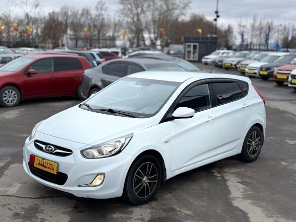 Hyundai Solaris I с пробегом 2011 года, цена 649 000 рублей, 187495 км, хэтчбек, Автокод Объявления