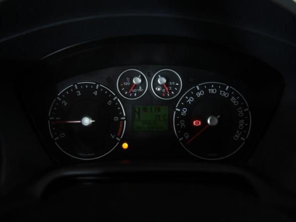 Ford Fusion I Рестайлинг с пробегом 2007 года, цена 375 000 рублей, 308665 км, хэтчбек, Автокод Объявления
