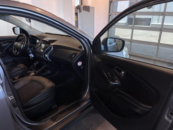 Hyundai ix35 I Рестайлинг с пробегом 2014 года, цена 1 315 000 рублей, 212535 км, внедорожник, Автокод Объявления