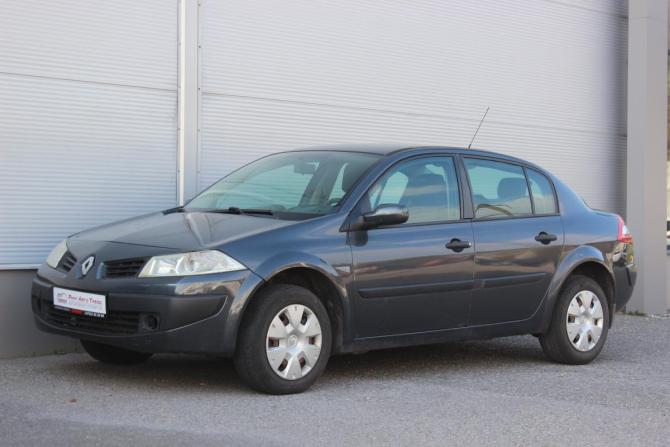 Renault Megane II Рестайлинг с пробегом 2008 года, цена 357 000 рублей, 235731 км, седан, Автокод Объявления