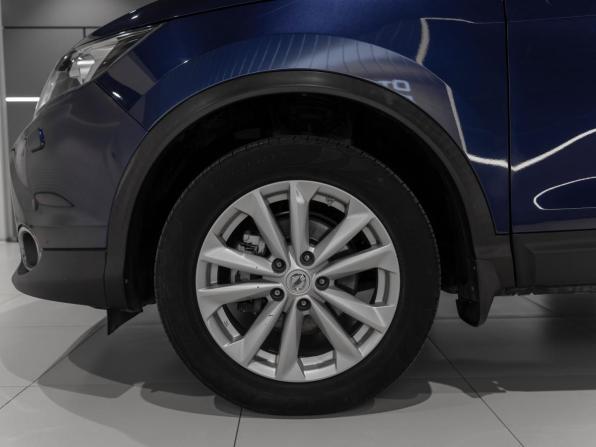 Nissan Qashqai II с пробегом 2016 года, цена 1 850 000 рублей, 61892 км, внедорожник, Автокод Объявления