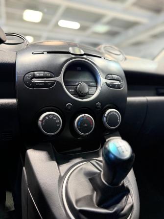 Mazda 2 II (DE) с пробегом 2009 года, цена 569 000 рублей, 204800 км, хэтчбек, Автокод Объявления