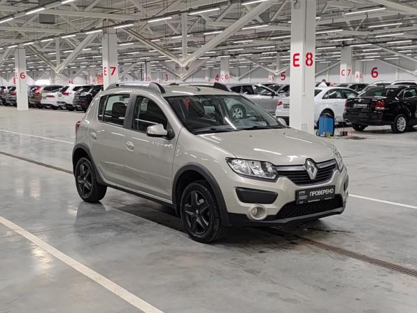 Renault Sandero II с пробегом 2017 года, цена 1 345 000 рублей, 82588 км, хэтчбек, Автокод Объявления