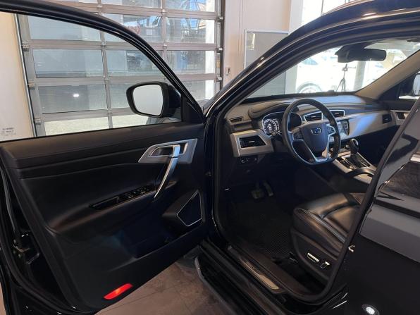 Geely Atlas I с пробегом 2018 года, цена 1 826 000 рублей, 103772 км, внедорожник, Автокод Объявления
