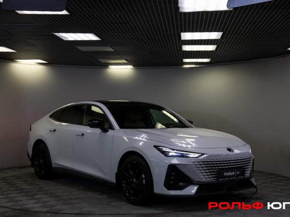 Changan UNI-V I с пробегом 2022 года, цена 2 128 000 рублей, 33231 км, лифтбек, Автокод Объявления