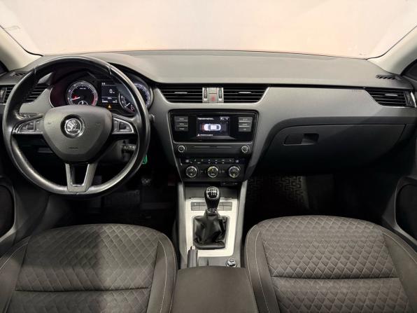 Skoda Octavia III (A7) с пробегом 2016 года, цена 1 310 000 рублей, 233525 км, лифтбек, Автокод Объявления